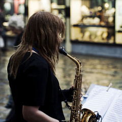 Saxy